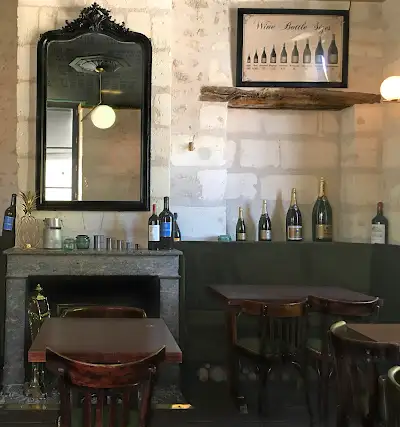 Le Cafe Sainte-Croix, restaurant à Bordeaux
