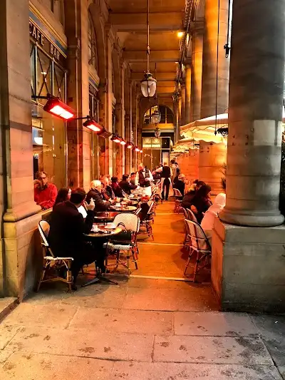 Le Nemours, restaurant à Paris