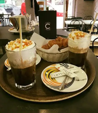 Le Petit Cafe Rose, restaurant à Lyon