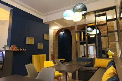 Le Tout Petit Cafe, restaurant à Lyon