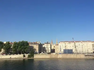 Le Wagon Bar, restaurant à Lyon