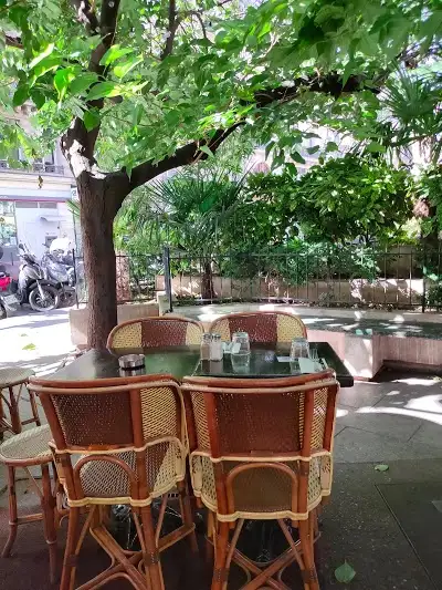 Lezard Cafe, restaurant à Paris