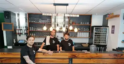 Lila and the Barber - Cafe ludique, restaurant à Bordeaux
