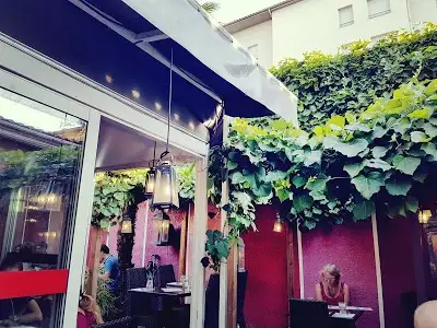 Monplaisir Cote Cour, restaurant à Lyon