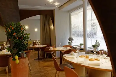 Nomicos (ex- Les Tablettes), restaurant à Paris