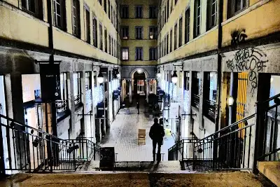 Pola Cafe, restaurant à Lyon