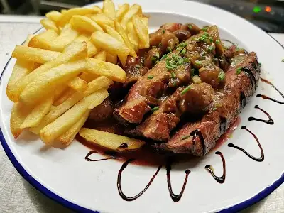 Resto Tapas L Oreille Cassee, restaurant à Toulouse