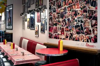 Schwartz s Deli, restaurant à Paris