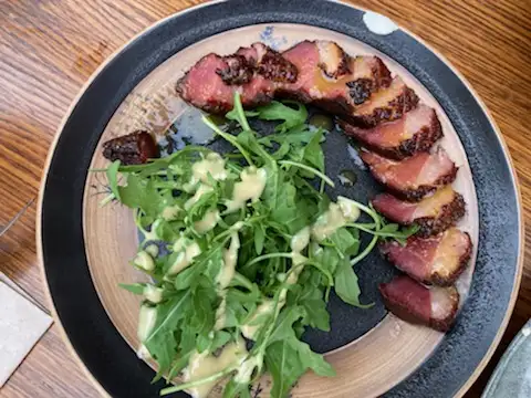 Sous La Feuille, restaurant à Paris