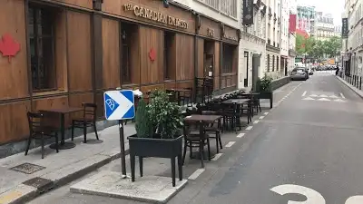 The Canadian Embassy Pub, restaurant à Paris