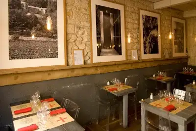 Un Jour a Peyrassol, restaurant à Paris
