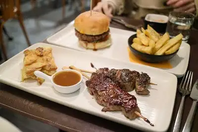Ye s, restaurant à Paris