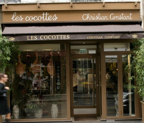 Le restaurant Les Cocottes - Tour Eiffel - Paris .