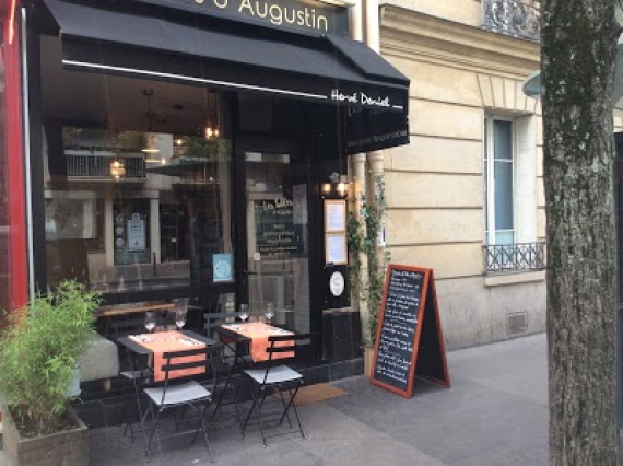 Le restaurant Les Tables d Augustin
