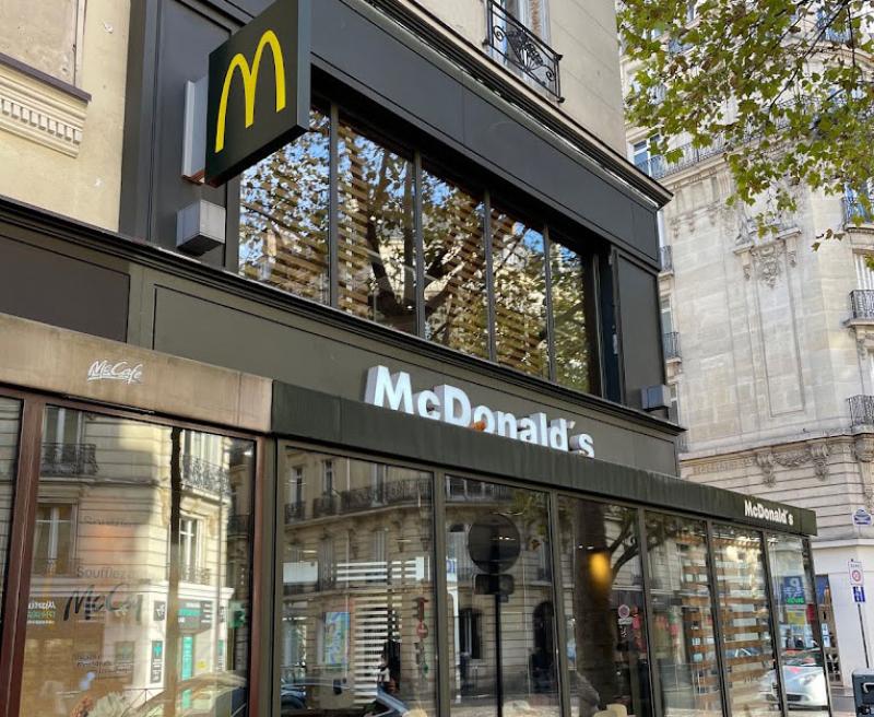 Restaurant McDonald's - 131 avenue Victor Hugo, Paris, France