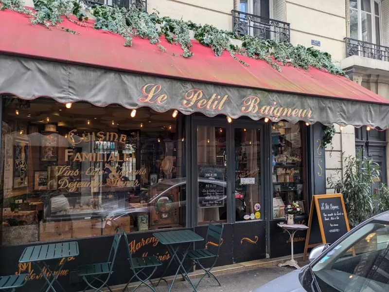 Le restaurant Le Petit Baigneur