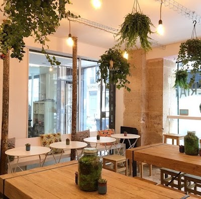 Restaurant AVOCATERIA Sentier - Toasts & Coffee