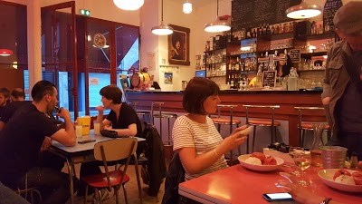 chez-ta-mere-1.jpg