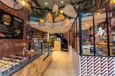 Restaurant Emilie and the Cool Kids