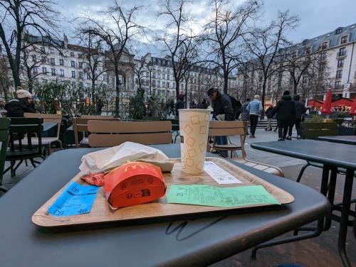 mcdonald-s-12-rue-berger-paris-1-66d6b38847938.jpg